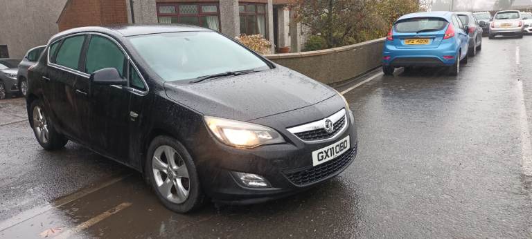 Auto Vauxhall, ASTRA, Hatchback, 2011, Other, 1956 (cc), 5 doors