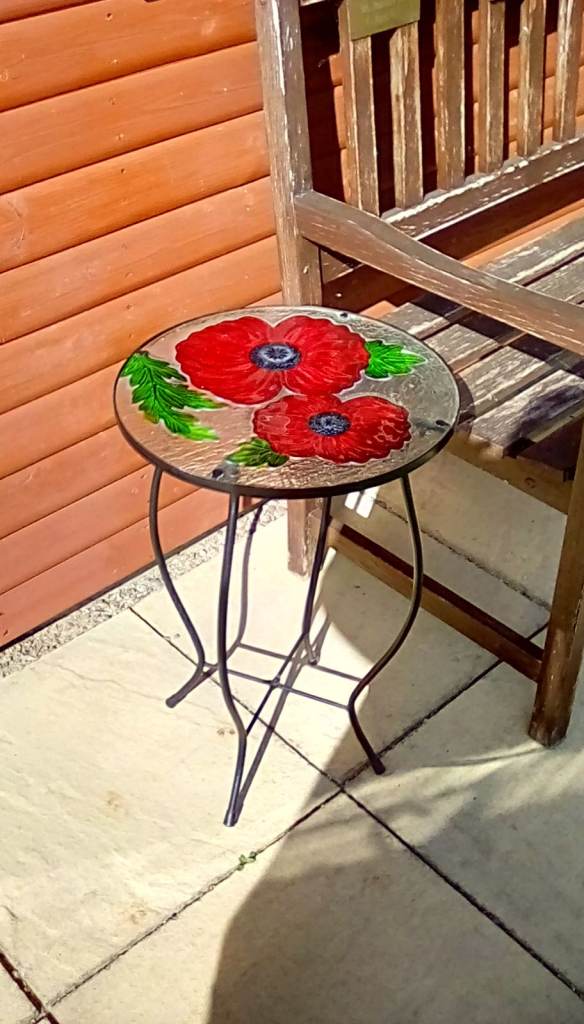 Table - Poppy Pattern
