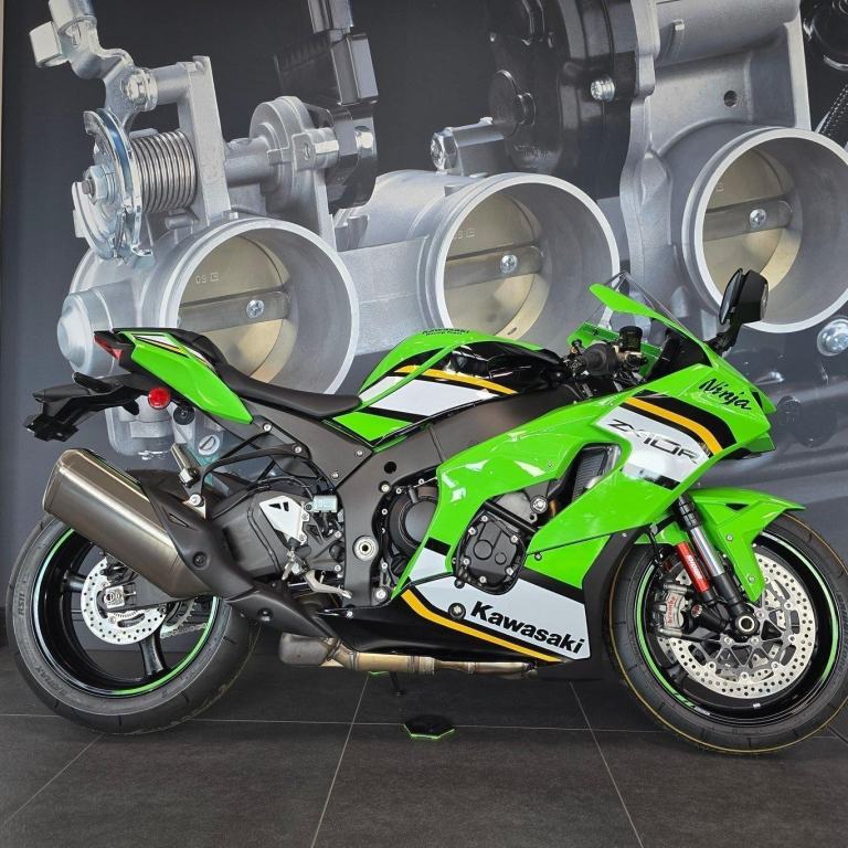 KAWASAKI NINJA ZX-10R PERFORMANCE-25 MODEL-UNREGISTERED-4 YEAR WARRANTY