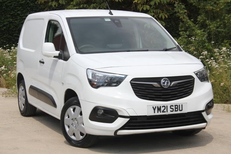 2021 Vauxhall Combo 2000 1.5 Turbo D 100ps H1 Sportive Van PANEL VAN Diesel Manual
