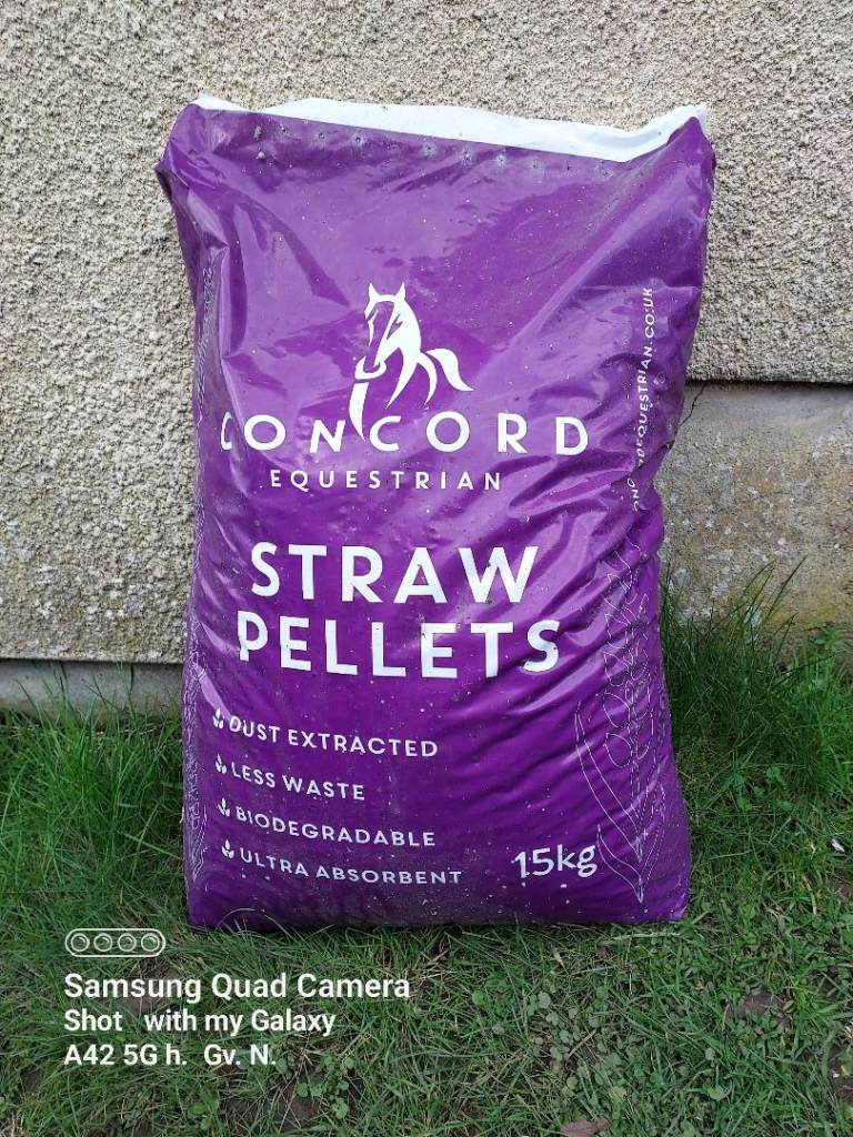 Concord Equestrian Straw Pellets
