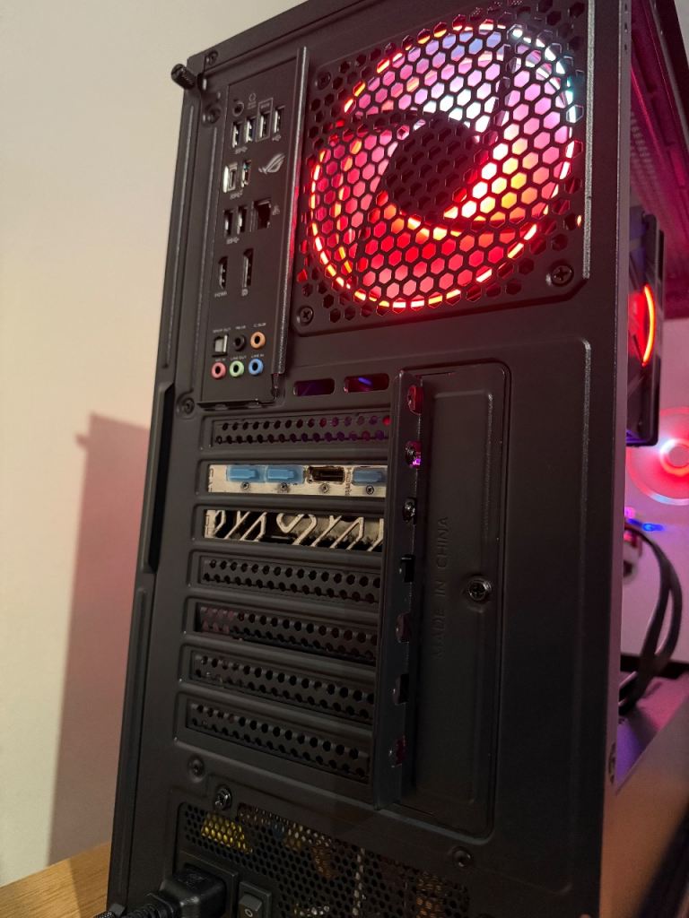  Ryzen 7 5700x + RX 6800 – £700