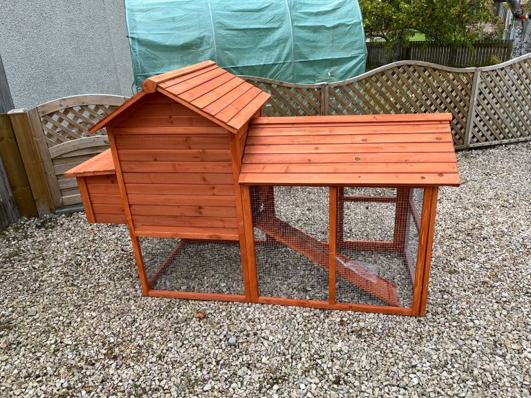Small chicken coop/hen house