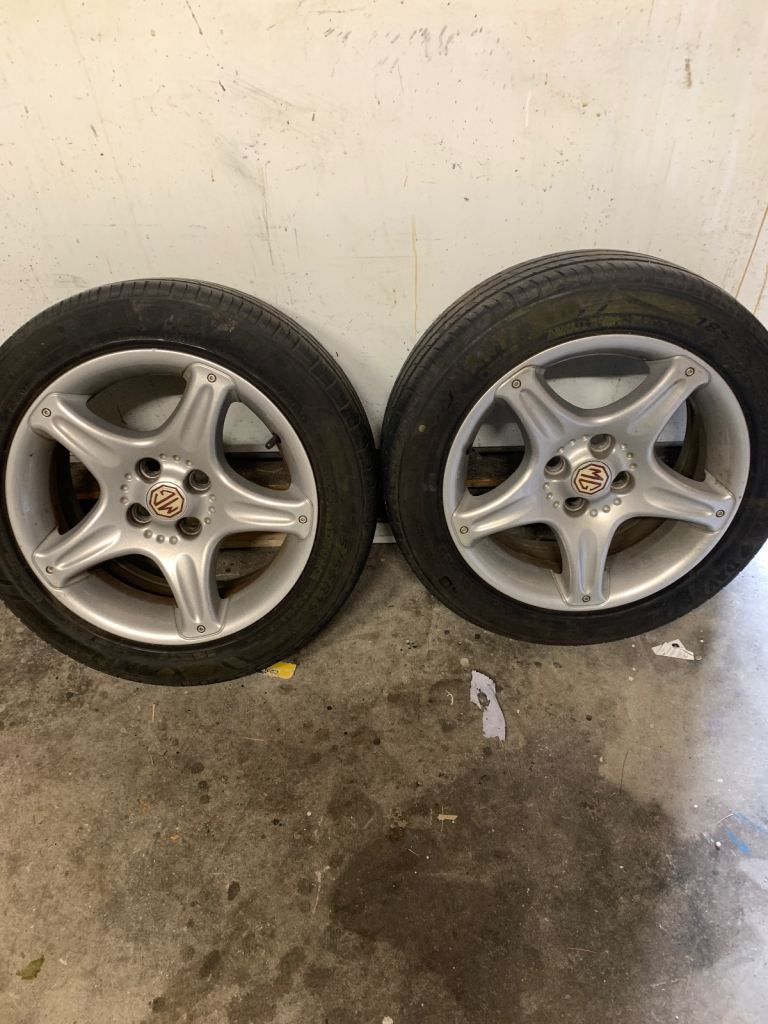MG 15 inch wheels and tyres