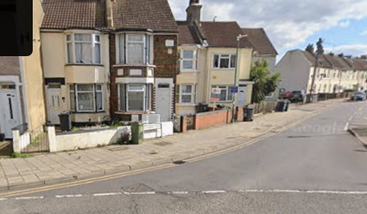 HOUSE RENT /ROOM AVAILABLE 