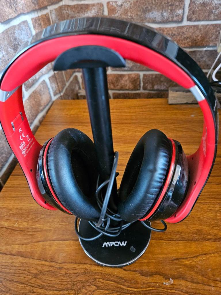 Mpow Over-Ear Headphones with Stand – Red & Black