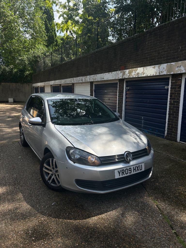 Volkswagen Golf Automatic Petrol 1.4L