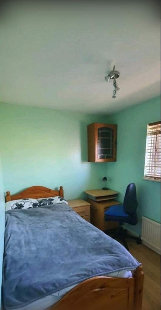 Nice single room in quite location CB4