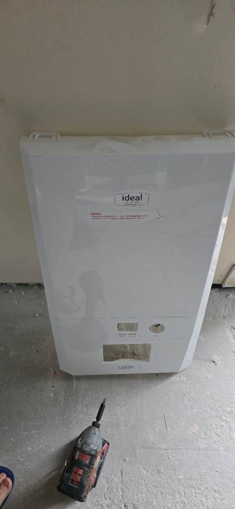 Used Ideal Logic2 H24 Boiler – White, Good Condition,