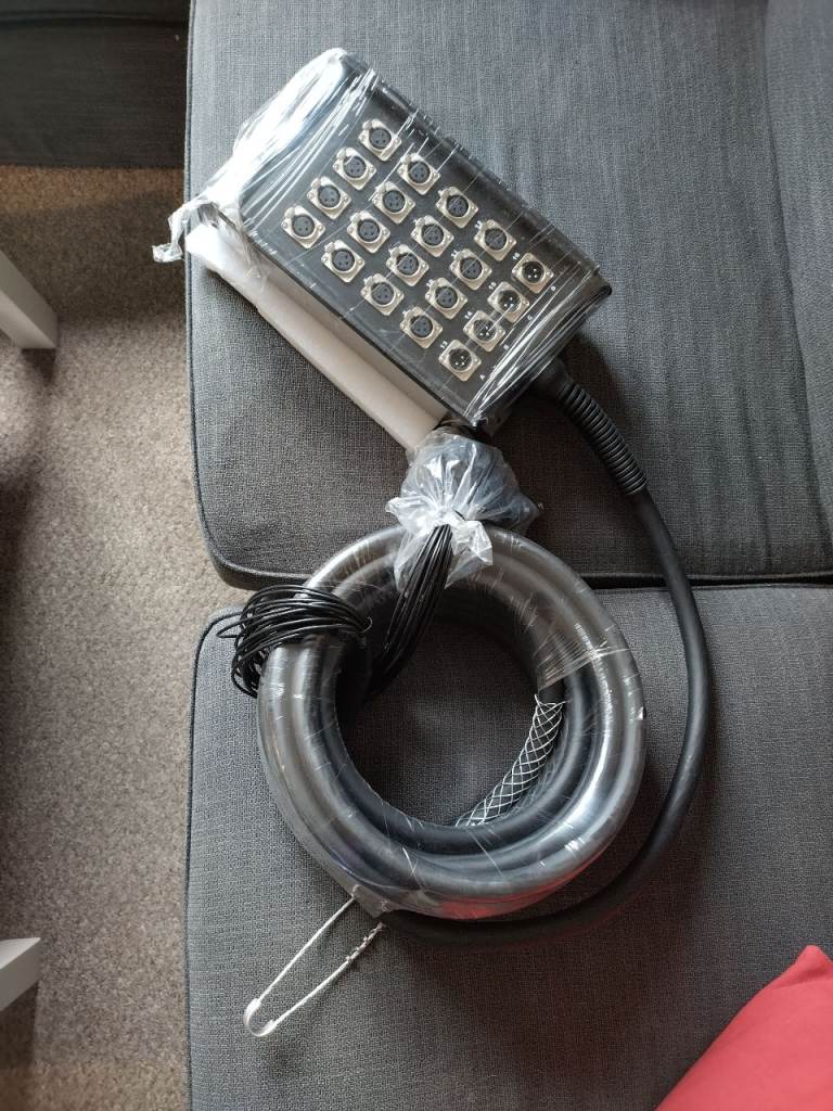 20-way (16 + 4) stage box / snake, 15m long. PULSE PLS00325.