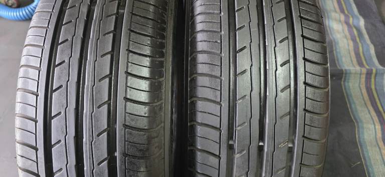 195 65 15   2 x tyres Yokohama Bluearth ES-32