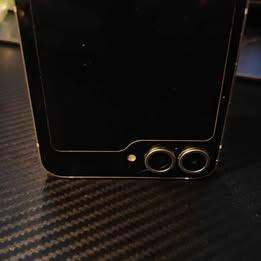 Samsung Galaxy Z Flip 6 256GB 5G Unlocked Immaculate Condition £400 ONO