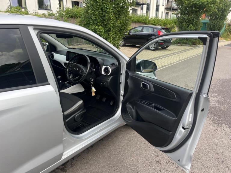 2022 Hyundai i10 1.0 Premium Euro 6 (s/s) 5dr HATCHBACK Petrol Manual