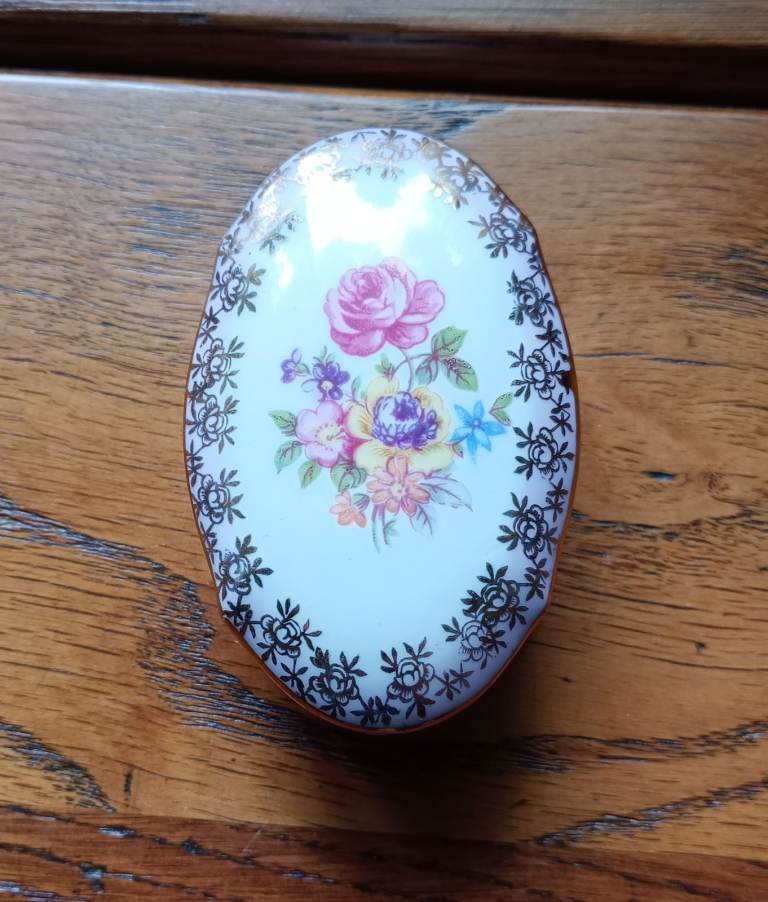 Vintage Martinroda Trinket box