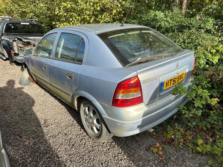 2001 VAUXHALL ASTRA MK4 SILVER BREAKING SPARES PARTS