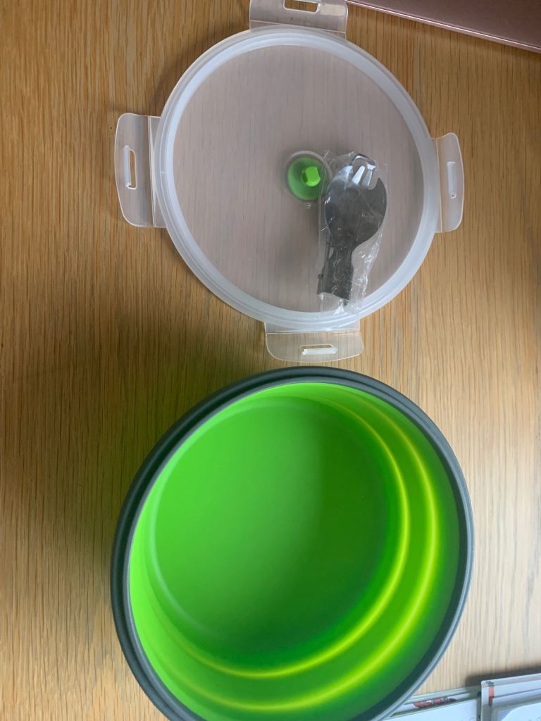 COLLAPSIBLE BOWL FOR PETS