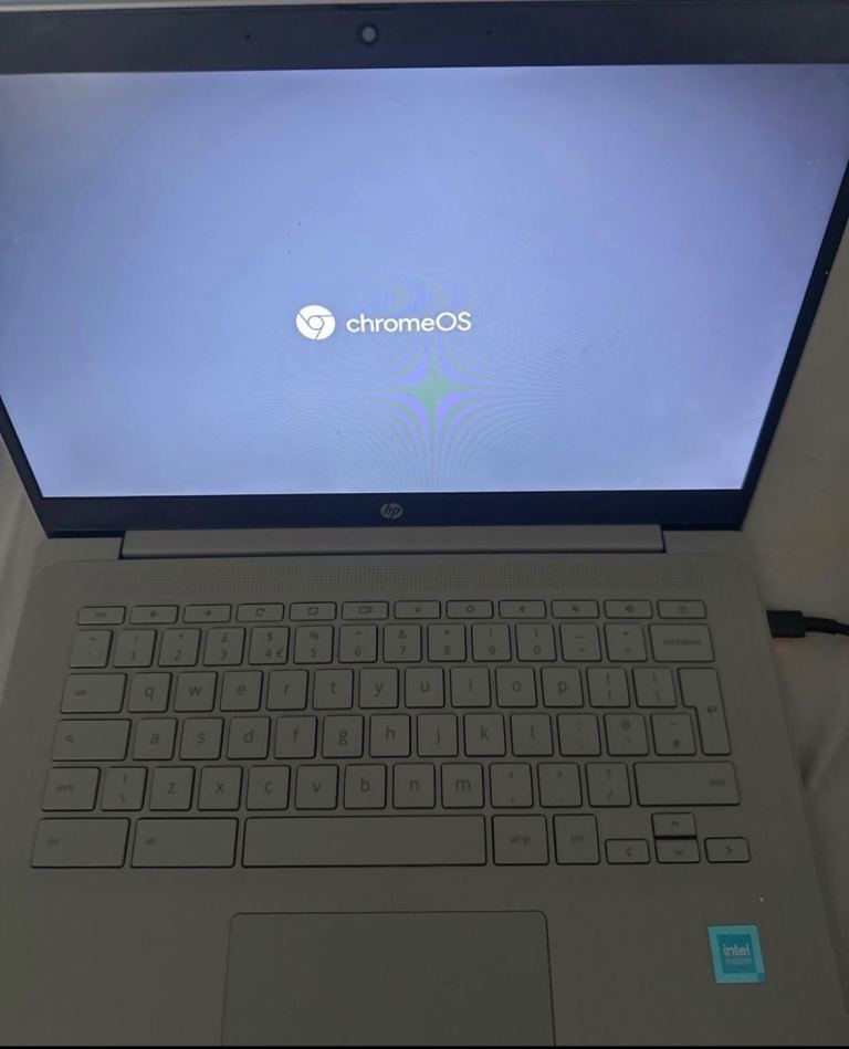 Hp laptop 13-15 like new 