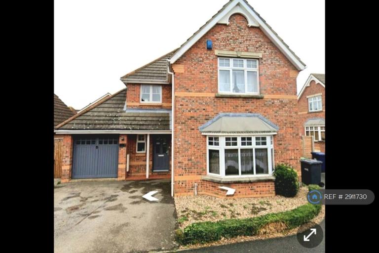 4 bedroom house in Pitfield Close, Huntingdon, PE28 (4 bed) (#2911730)