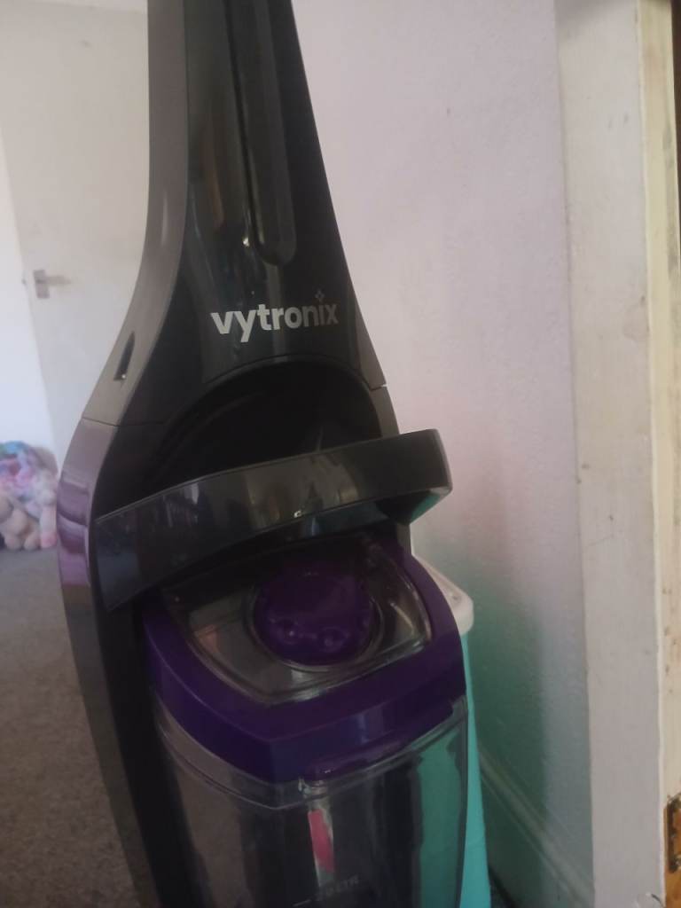  Carpet Cleaner – Good Working Condition