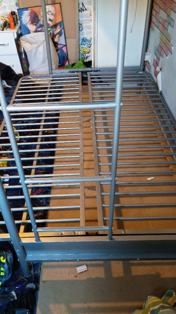 Metal single bunk bed with pull out futon sofa/bed