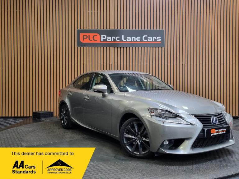 2015 Lexus IS 2.5 300h Executive Edition Saloon 4dr Petrol Hybrid E-CVT - 12