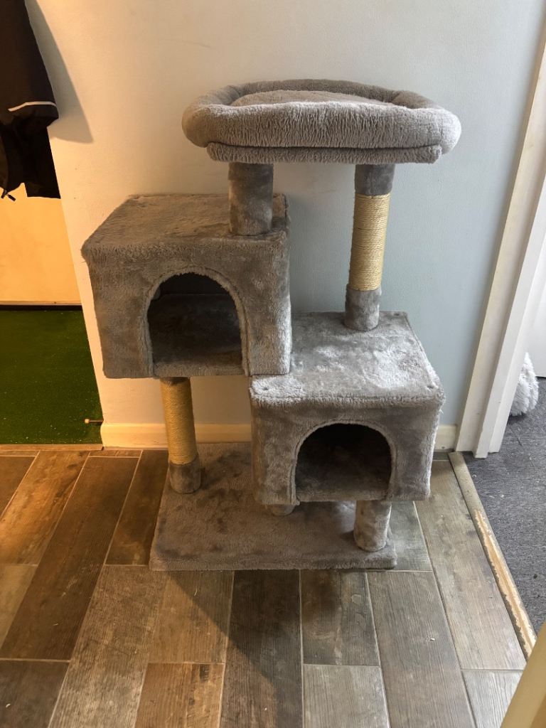 Cat tower 