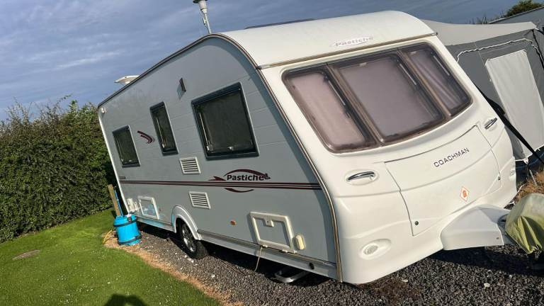 coachman pastiche 4 berth