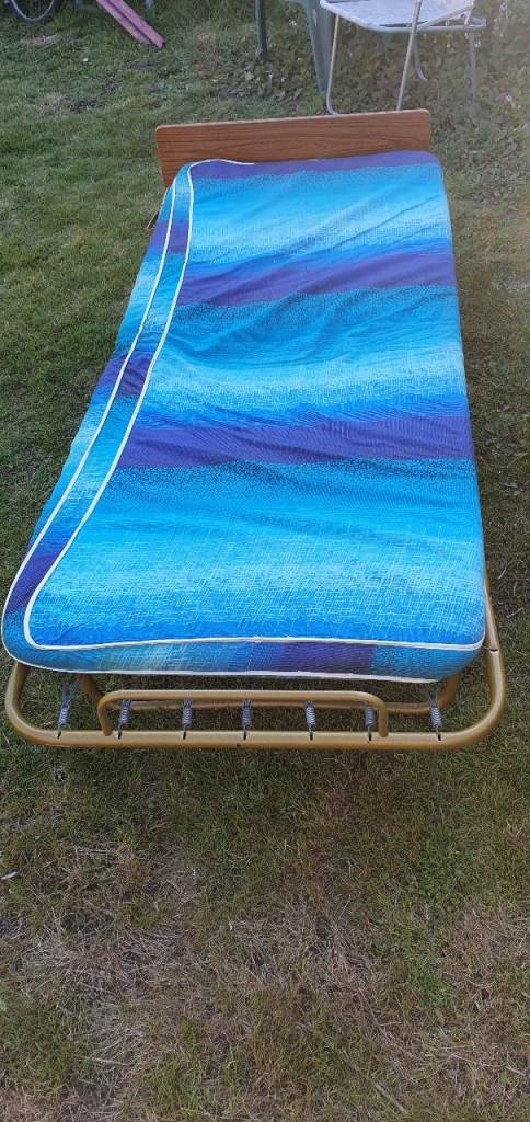 Zed bed . Original 1970s z bed . Fold up bed.