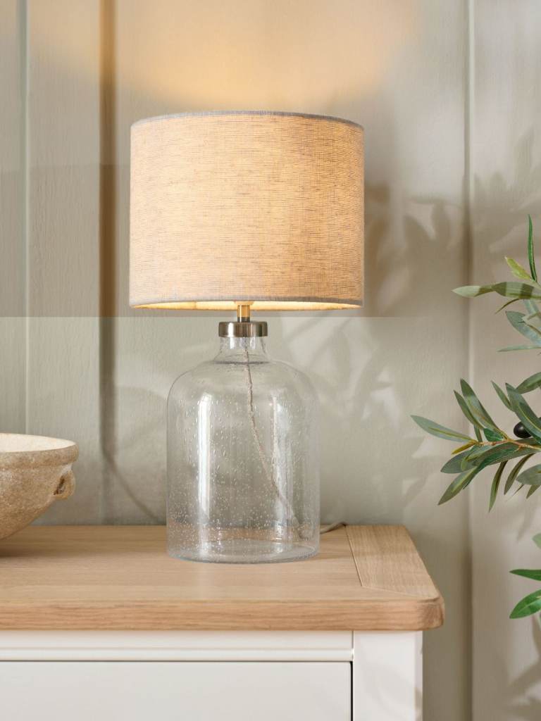 Table lamp
