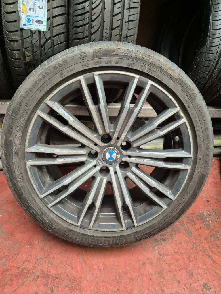 Original bmw 18 inch alloy wheels with tyres 