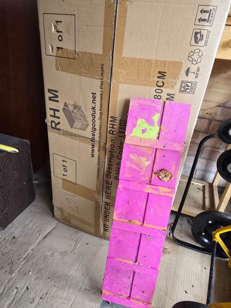 Brand New Rabbit Hutch – Unused – Flat Packed – £70