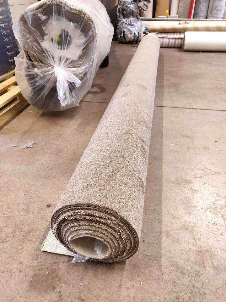 Luxury Soft Beige Carpet Roll | 12mm Thick & Stain Resistant | Ideal for Cozy Home Spaces