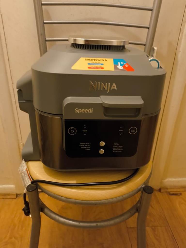 Ninja Speedi 10-in-1 Rapid cooker and airfryer and Multi Cooker