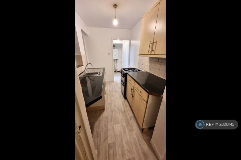 3 bedroom house in Ridley Terrace, Sunderland, SR2 (3 bed) (#2820145)