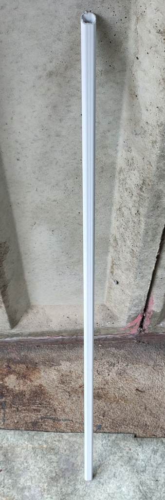 Length of 16mm x 10mm plastic cable trunking