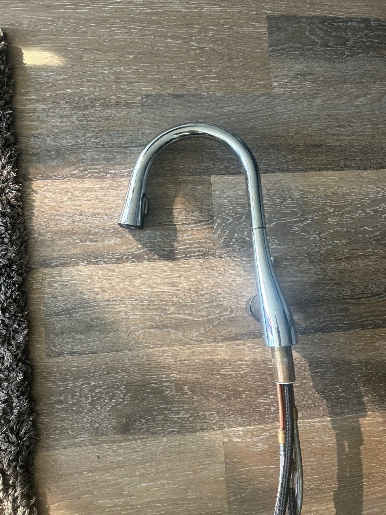 image for Mixer tap with pull down hose with spray option 