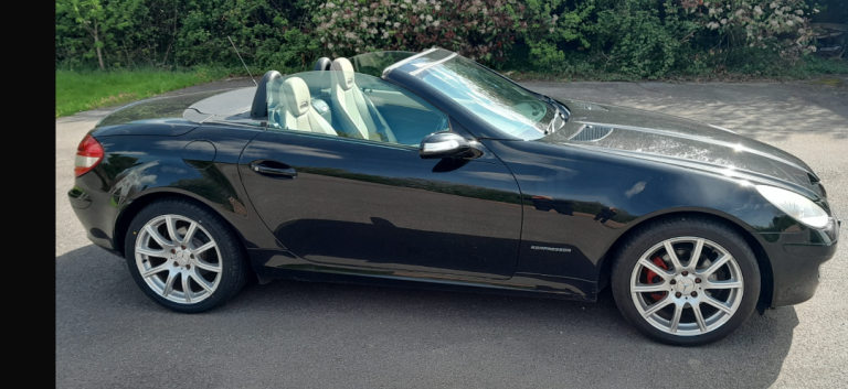 Stunning Mercedes Benz SLK 200 Kompressor Automatic - High spec 