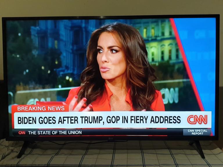 LG Smart 32inch HDR Tv 