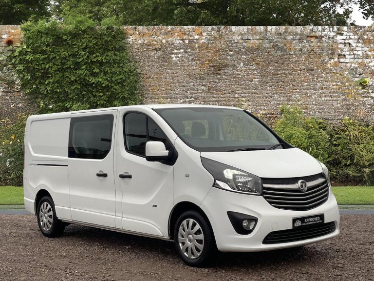 2015 Vauxhall Vivaro 1.6 CDTi 2900 Sportive Crew Van L2 H1 Euro 5 5dr (6 Seat) PANEL VAN Diesel M...