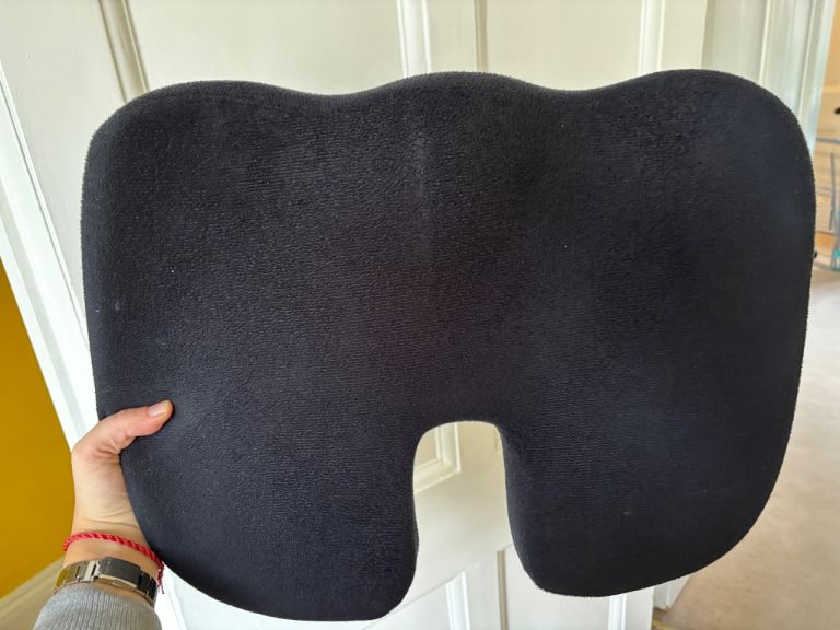 Memory foam seat cushion 