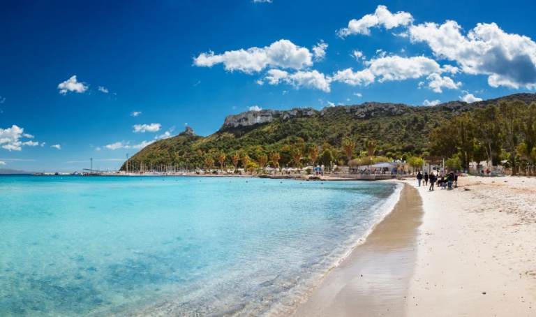 Italy, Private Room near Poetto Beach, Sardinia | A/C, WiFi, Breakfast Included