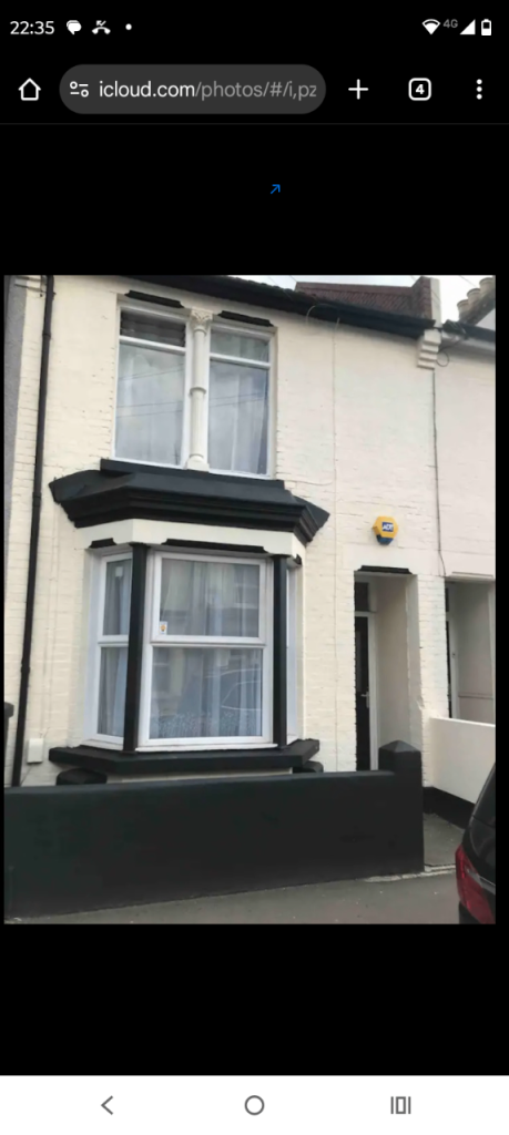 Large Double Room in a Flat
