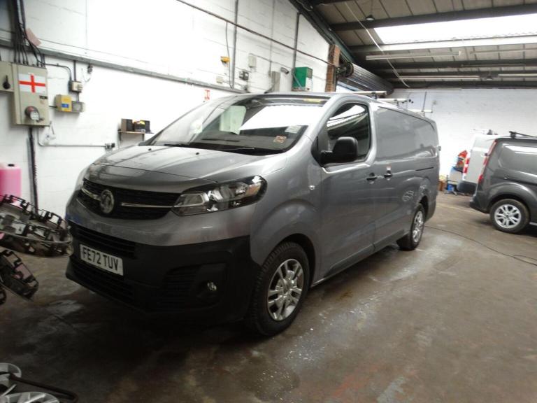 VAUXHALL VIVARO 2.0 Turbo D 3100 Dynamic L2 H1 Euro 6 (s/s) 6dr 2022