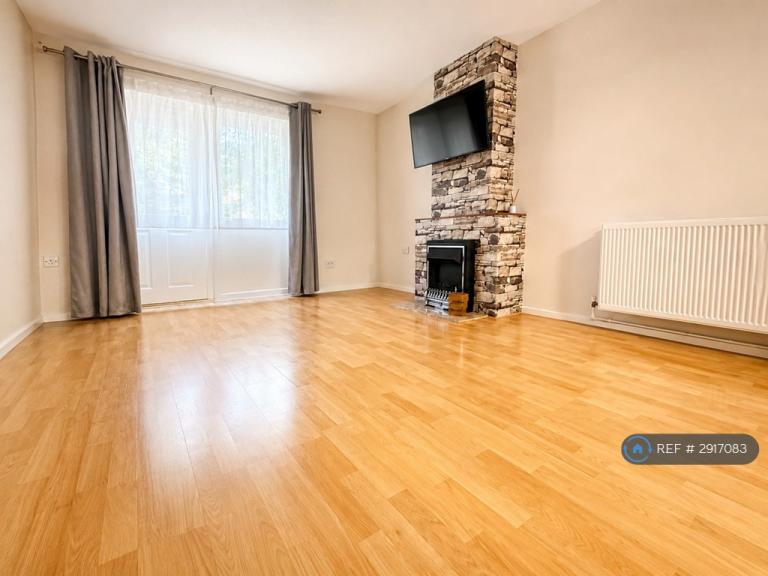 1 bedroom flat in Rodel Court, Nottingham, NG3 (1 bed) (#2917083)