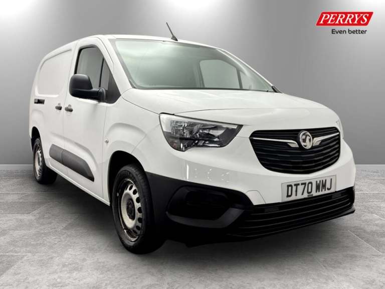 2021 Vauxhall Combo 2300 1.5 Turbo D 100ps H1 Dynamic Van Van DIESEL Manual