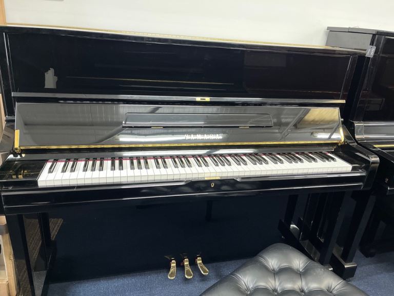 Upright Piano Yamaha U1, 88 Key  (New Shape) fully Regulated Serviced and Tuned