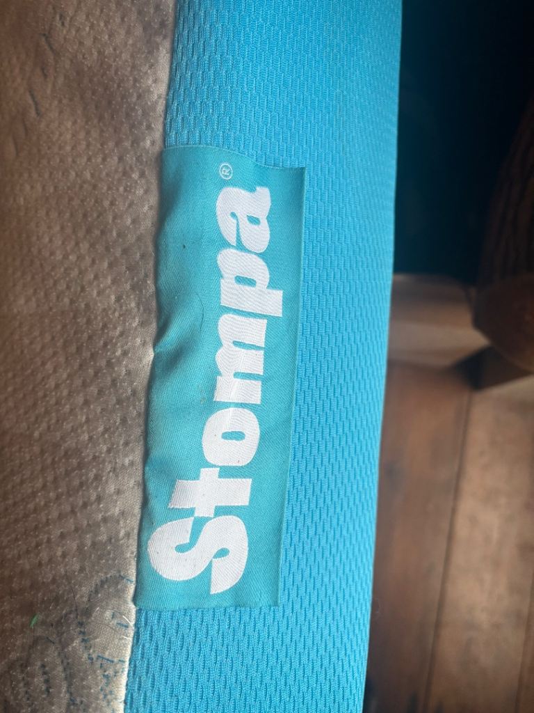 Svarta IKEA single loft bed with mattress 