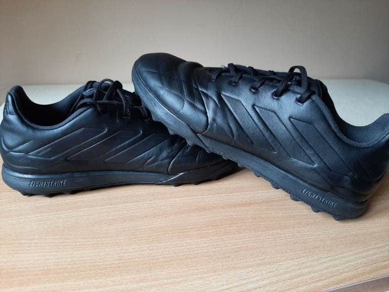Adidas Copa Pure TF Turf Football Boots / Trainers - Size UK 10 (EU 44 2/3)