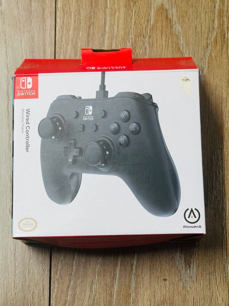 Nintendo Switch Controller Wired - Like New - Boxed