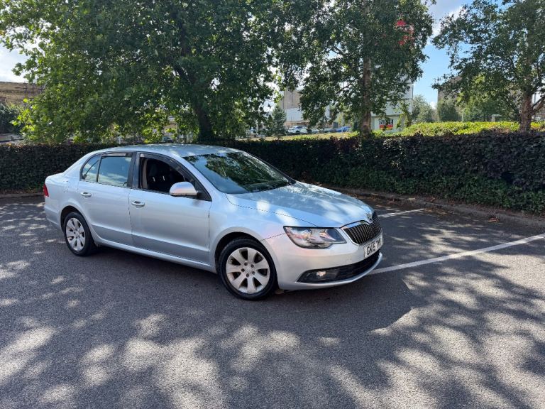 Skoda, SUPERB, Hatchback, 2015, Manual, 1598 (cc), 5 doors